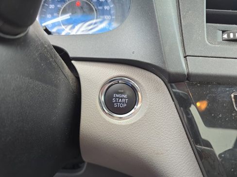 Used 2020 Toyota Sienna XLE Premium image 29