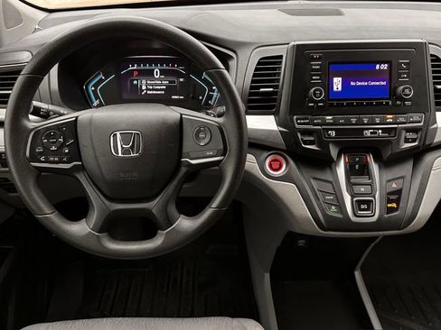Used 2019 Honda Odyssey LX image 11