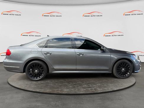 Used 2016 Volkswagen Passat 1.8T SE image 4