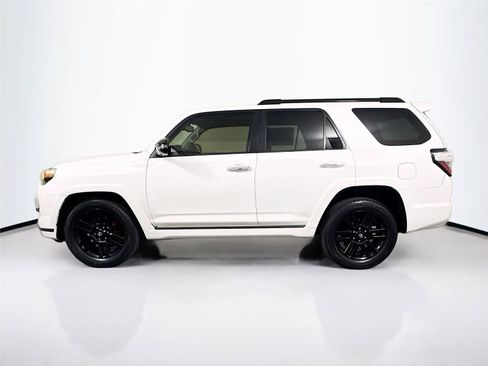 Used 2022 Toyota 4Runner Limited RWD image 32