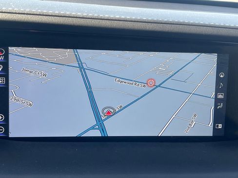 Used 2020 Lexus LS 500 AWD w/ Interior Upgrade Package image 27