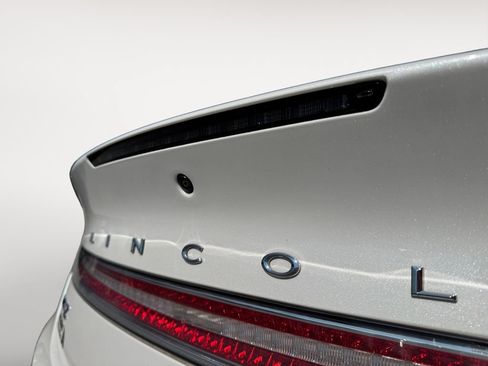 Used 2019 Lincoln MKZ Premiere AWD/4WD image 6