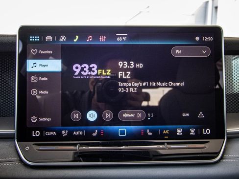 New 2026 Volkswagen Tiguan SE image 40