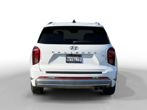 Used 2023 Hyundai Palisade Calligraphy w/ Cargo Package image 4