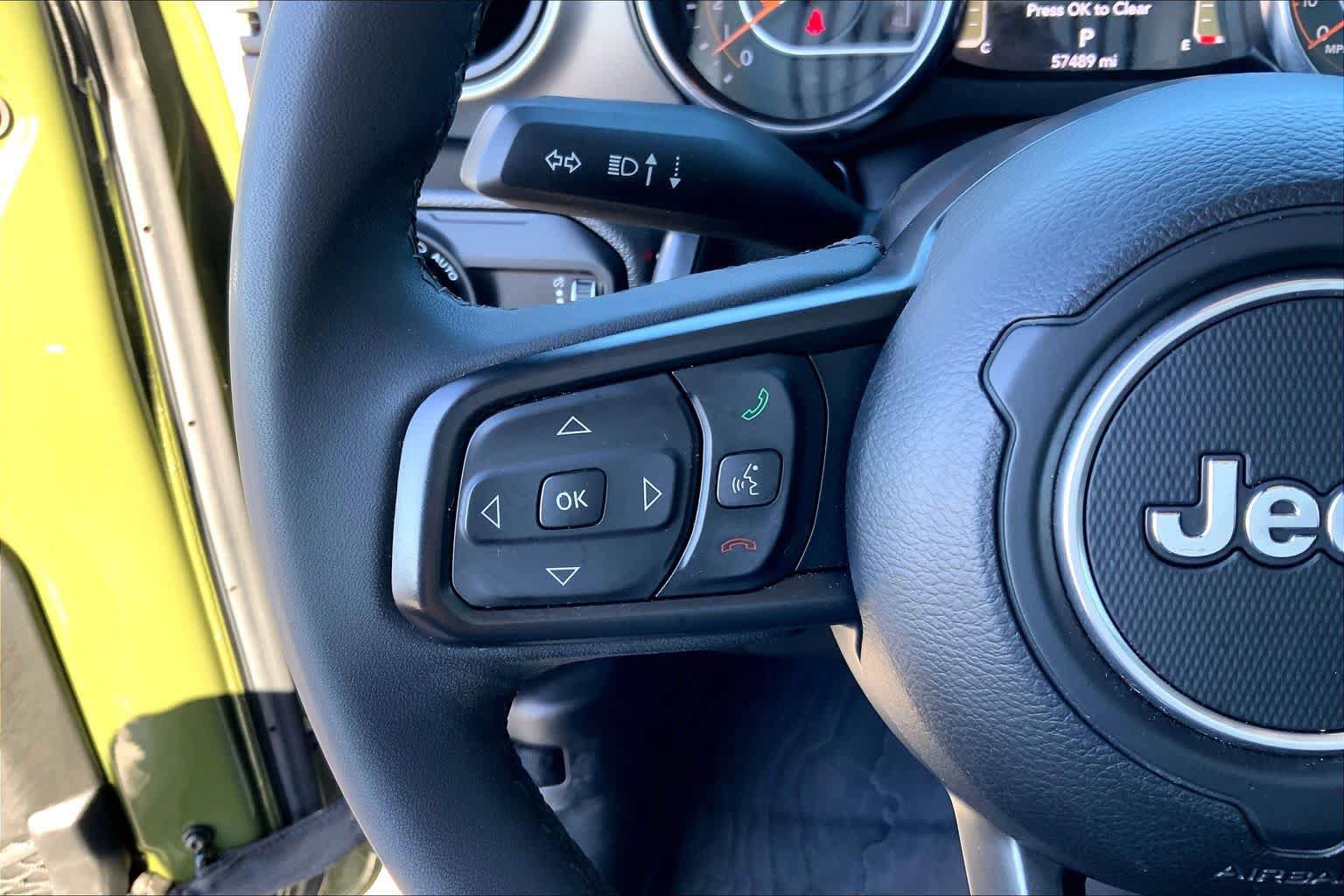 Used 2023 Jeep Gladiator Mojave AWD/4WD image 20