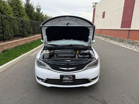 Used 2015 Chrysler 200 Limited w/ Convenience Group image 24