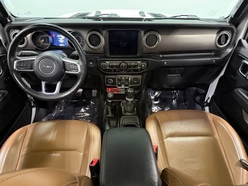 Used 2020 Jeep Gladiator Rubicon AWD/4WD image 32