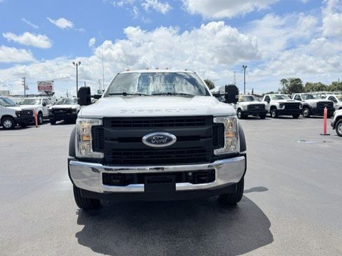 Used 2018 Ford F450 XL w/ Power Equipment Group RWD image 3