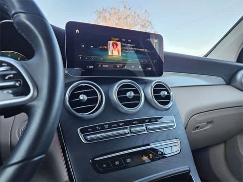 Certified 2022 Mercedes-Benz GLC 300 image 26