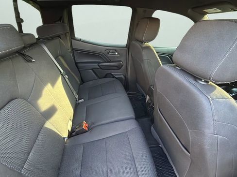Used 2025 GMC Canyon Elevation AWD/4WD image 14
