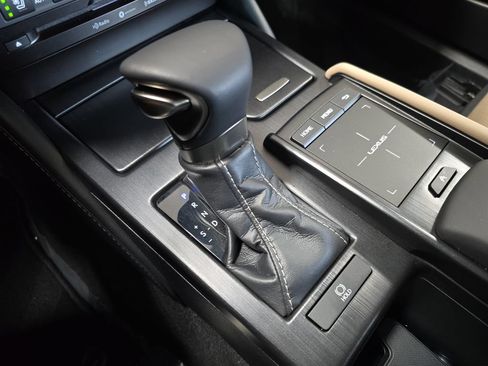 Used 2019 Lexus ES 350 w/ Premium Package FWD image 20
