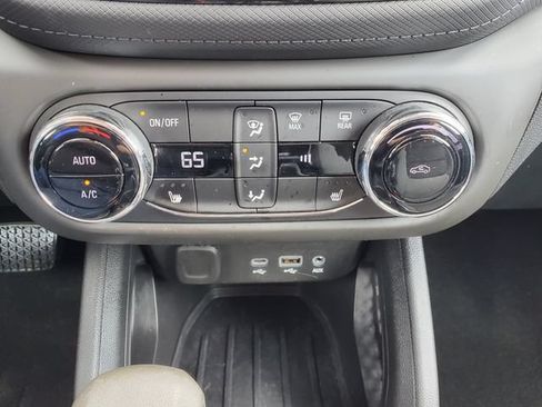 Certified 2021 Chevrolet TrailBlazer LT w/ Convenience Package AWD/4WD image 32