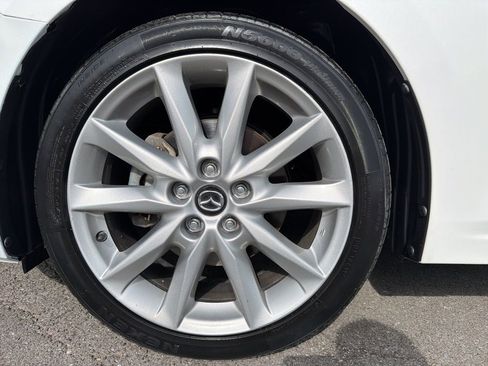 Used 2018 MAZDA MAZDA3 Touring image 14