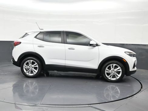 Used 2023 Buick Encore GX Preferred w/ Cold Weather Comfort Package FWD image 7