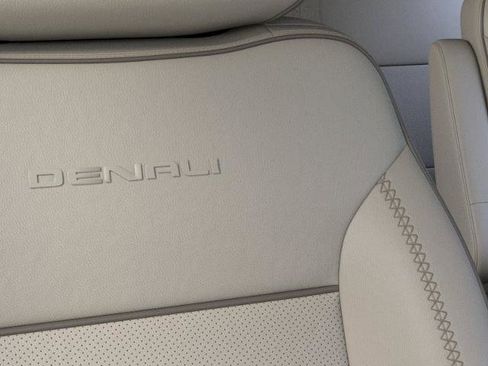 New 2026 GMC Yukon Denali image 21