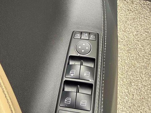 Used 2014 Tesla Model S 85 RWD image 7