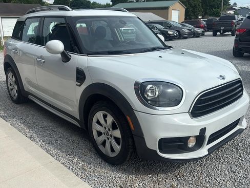 Used 2017 MINI Cooper Countryman FWD image 9