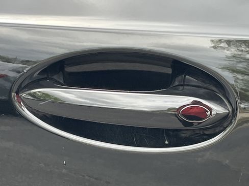 Used 2024 BMW 330i Sedan w/ Premium Package image 33