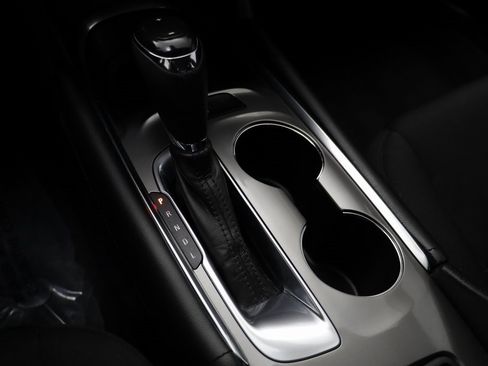 Used 2016 Chevrolet Malibu LT image 11