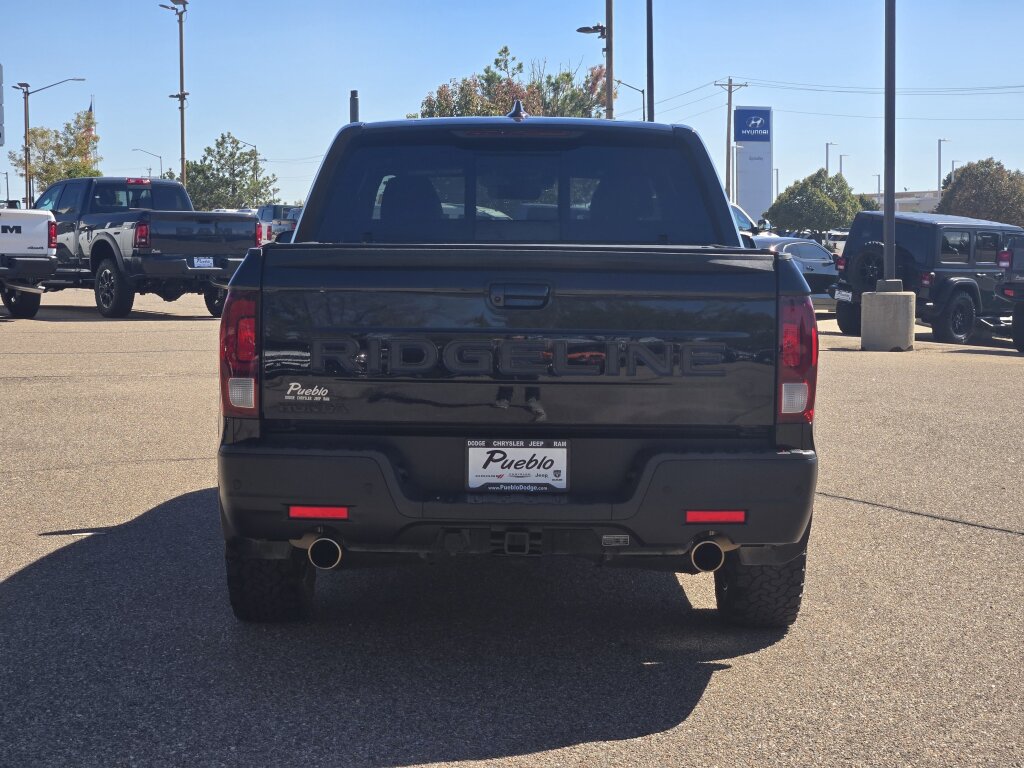 Used 2024 Honda Ridgeline Black Edition image 4