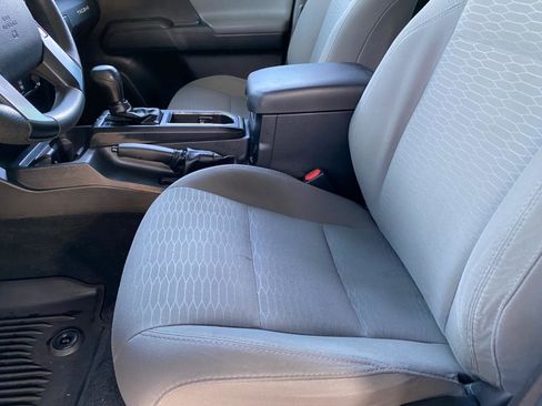 Used 2018 Toyota Tacoma SR RWD image 24