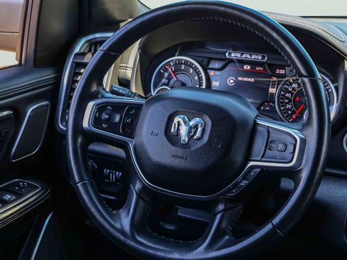 Used 2022 RAM 1500 Laramie AWD/4WD image 13