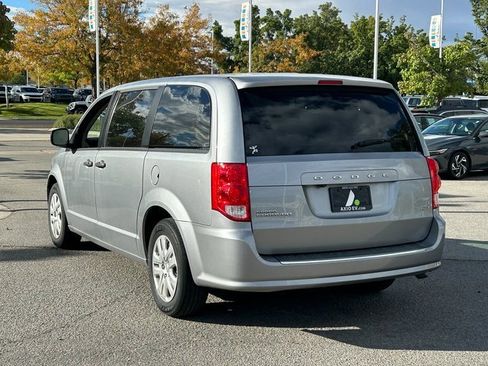 Used 2019 Dodge Grand Caravan SE image 6