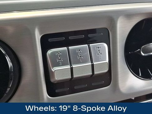 Used 2020 Mercedes-Benz G 550 image 17