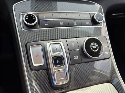 Certified 2023 Hyundai Santa Fe SE image 18