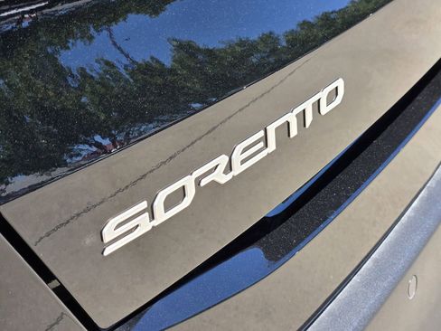 New 2026 Kia Sorento EX w/ EX Premium Package FWD image 8