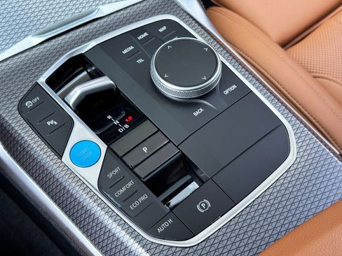 Used 2024 BMW i4 eDrive35 w/ M Sport Package image 32