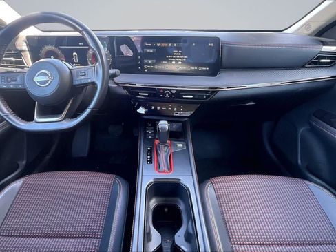 Used 2025 Nissan Kicks SR FWD image 16