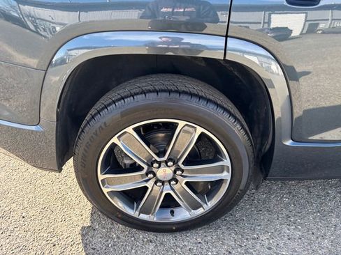 Used 2019 GMC Acadia Denali w/ GMC Pro Grade Package image 20