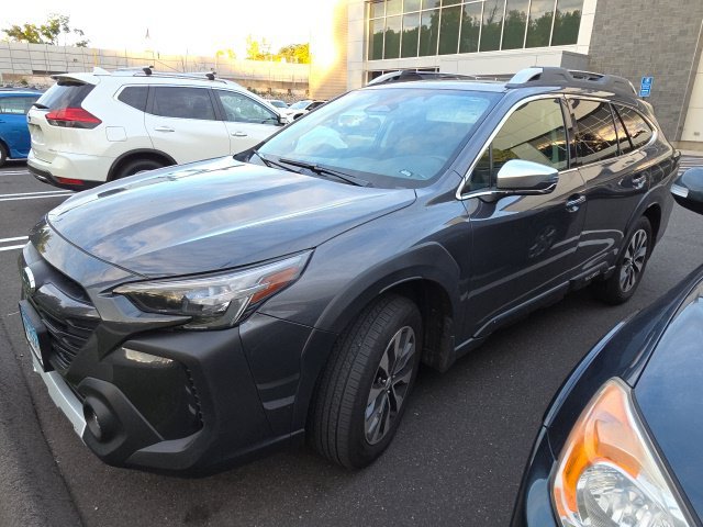 Used 2024 Subaru Outback Touring XT AWD/4WD image 4