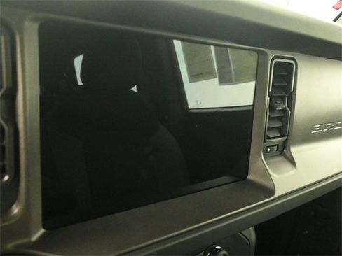 New 2026 Ford Bronco Base image 13