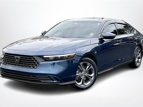 Used 2025 Honda Accord EX-L image 2