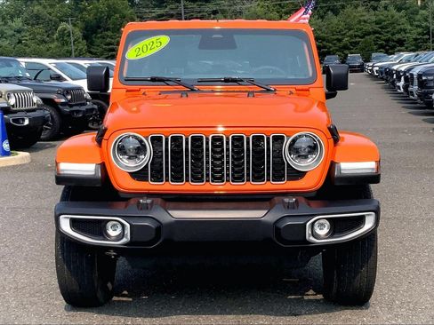 Certified 2025 Jeep Wrangler Unlimited Sahara AWD/4WD image 3
