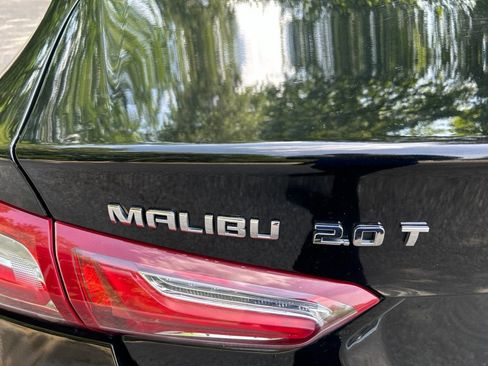 Used 2020 Chevrolet Malibu Premier FWD image 11