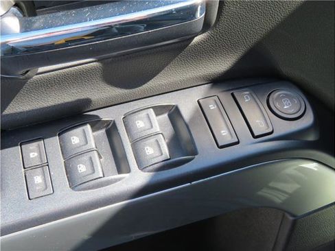 Used 2018 Chevrolet Silverado 1500 LT w/ All Star Edition image 26