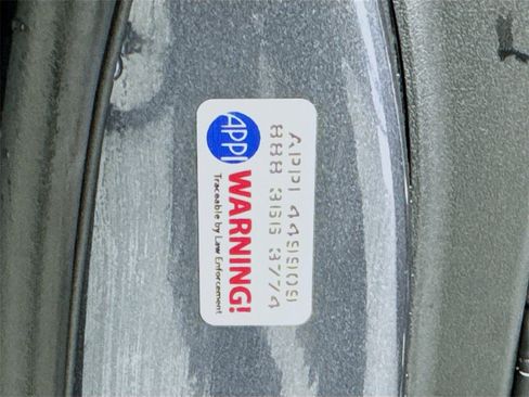 Used 2023 Tesla Model Y Long Range image 59