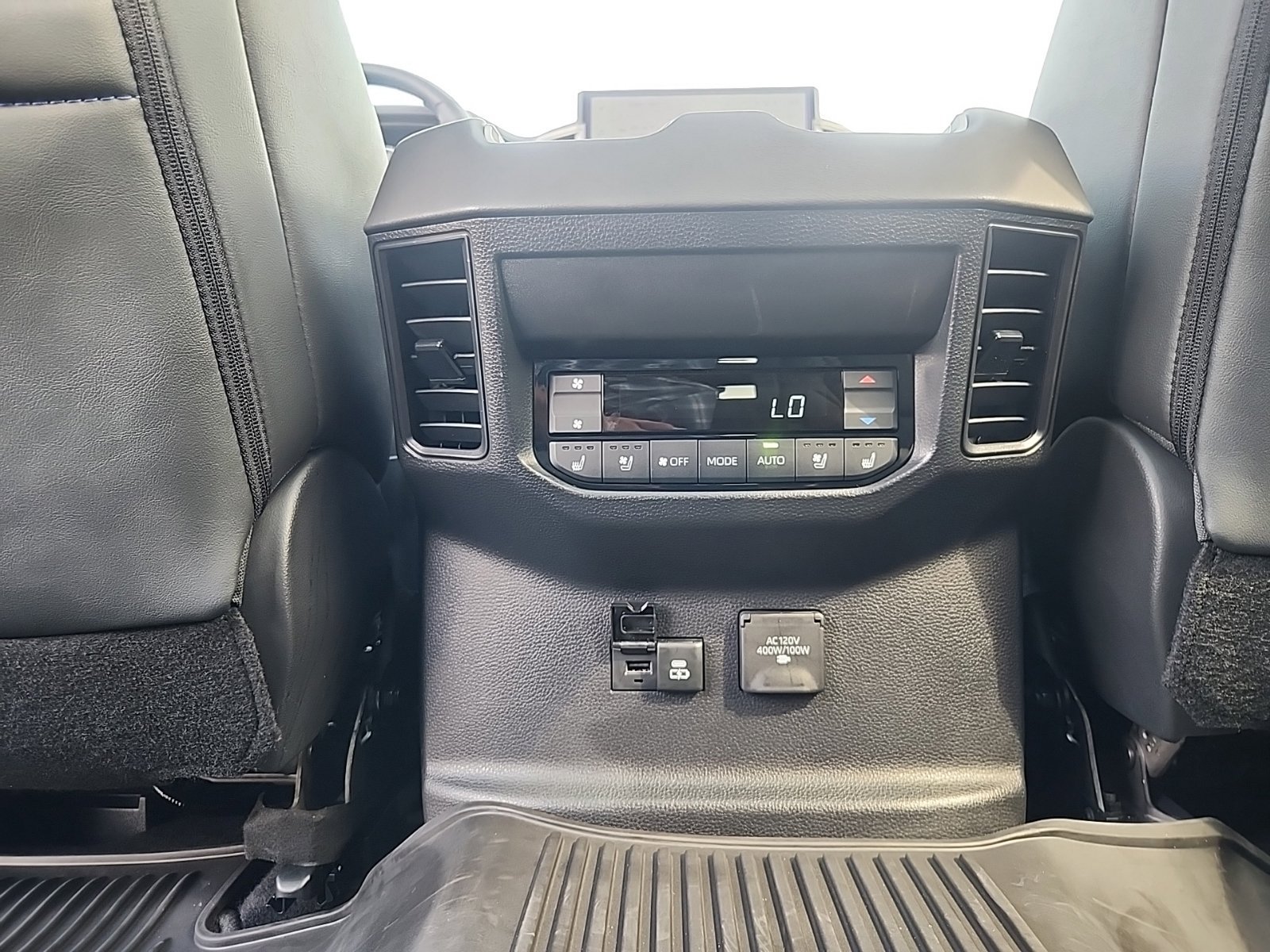 Used 2026 Toyota Sequoia Platinum AWD/4WD image 35