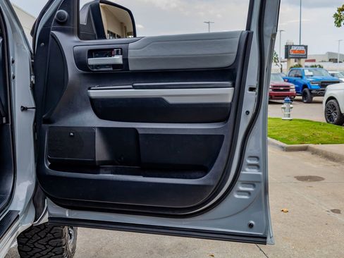 Used 2020 Toyota Tundra Limited w/ Limited Premium Package image 37