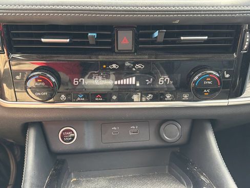 Used 2021 Nissan Rogue SL FWD image 29
