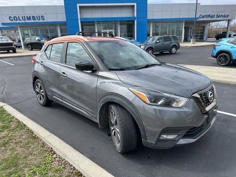Used 2020 Nissan Kicks SR w/ Exterior Package image 2