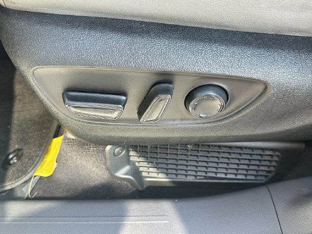 Used 2022 Toyota Sienna XLE FWD image 18