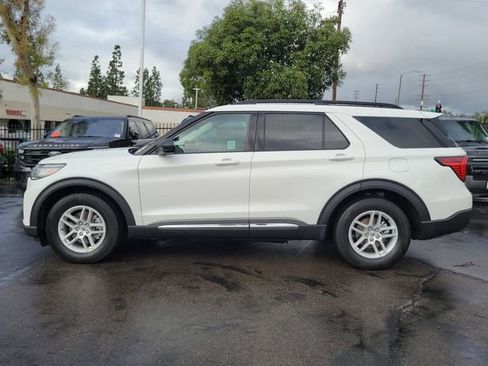 Used 2025 Ford Explorer Active w/ Active Comfort Package image 27