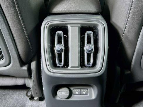 New 2026 Volvo XC40 B5 Plus w/ Protection Package Premier image 24