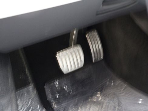 Used 2022 Tesla Model S AWD image 48