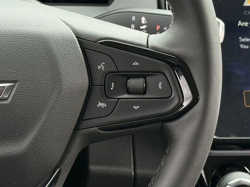 New 2027 Chevrolet Bolt LT w/ Comfort Package FWD image 14