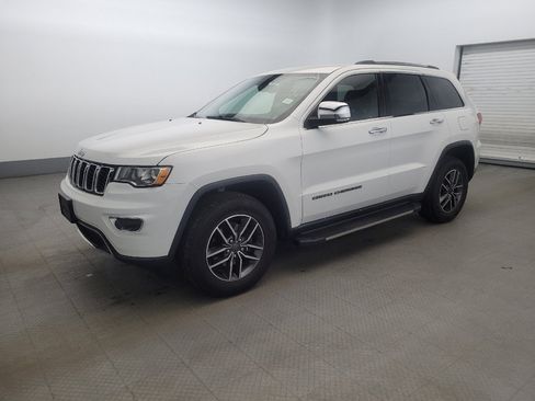 Used 2019 Jeep Grand Cherokee Limited AWD/4WD image 2